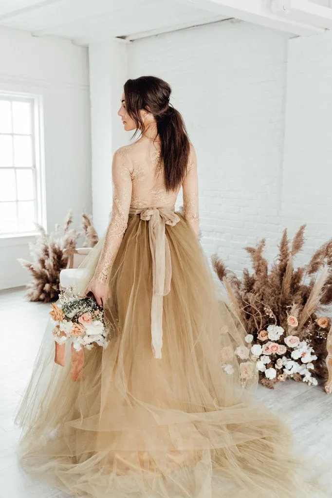 Anneprom Deep V Neckline Long Luxurious Sleeve Lace Wedding Dress Princess Gown Bridal Gown APP0473