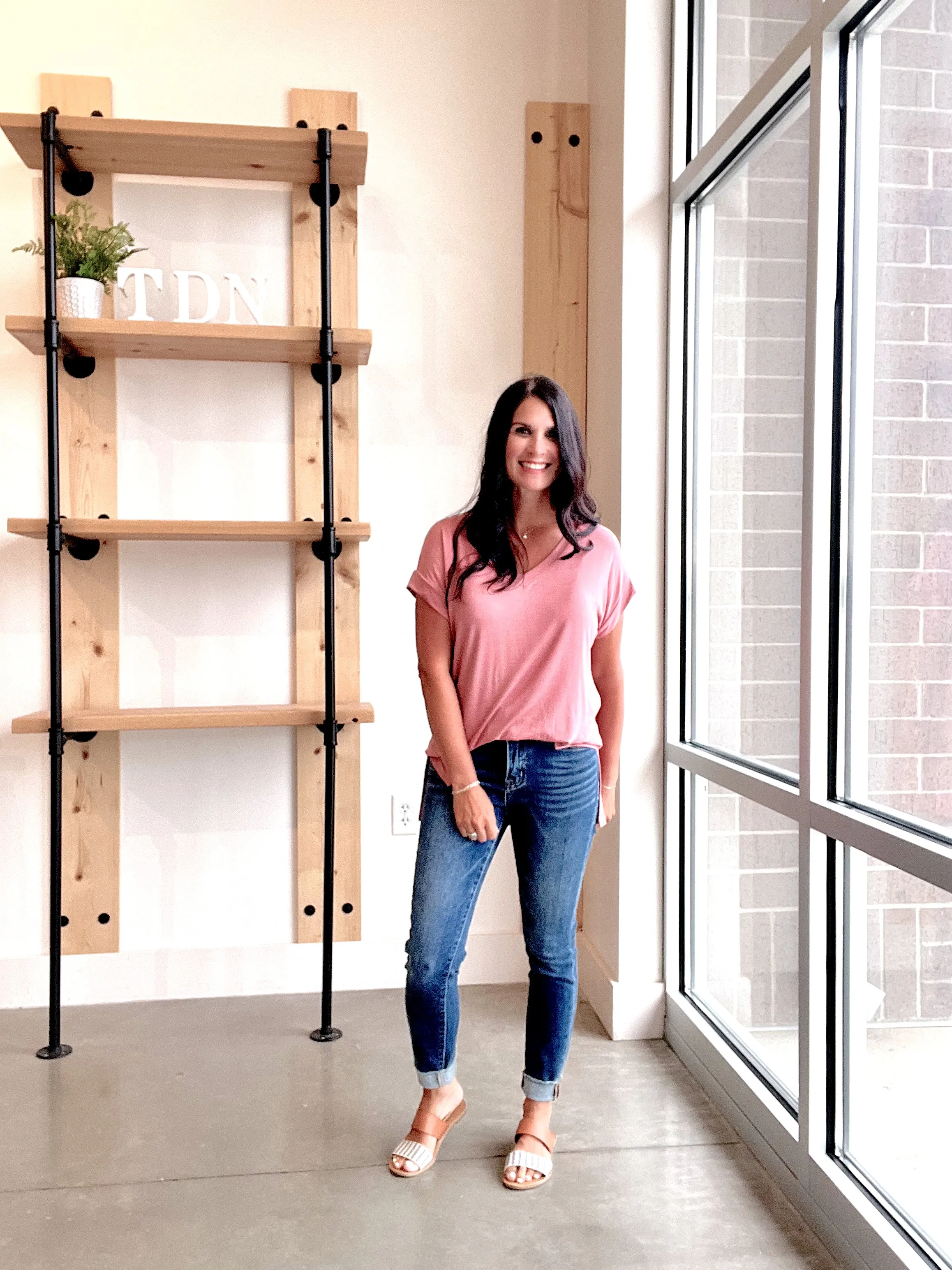 Bamboo V-neck Tee in Vintage Rose