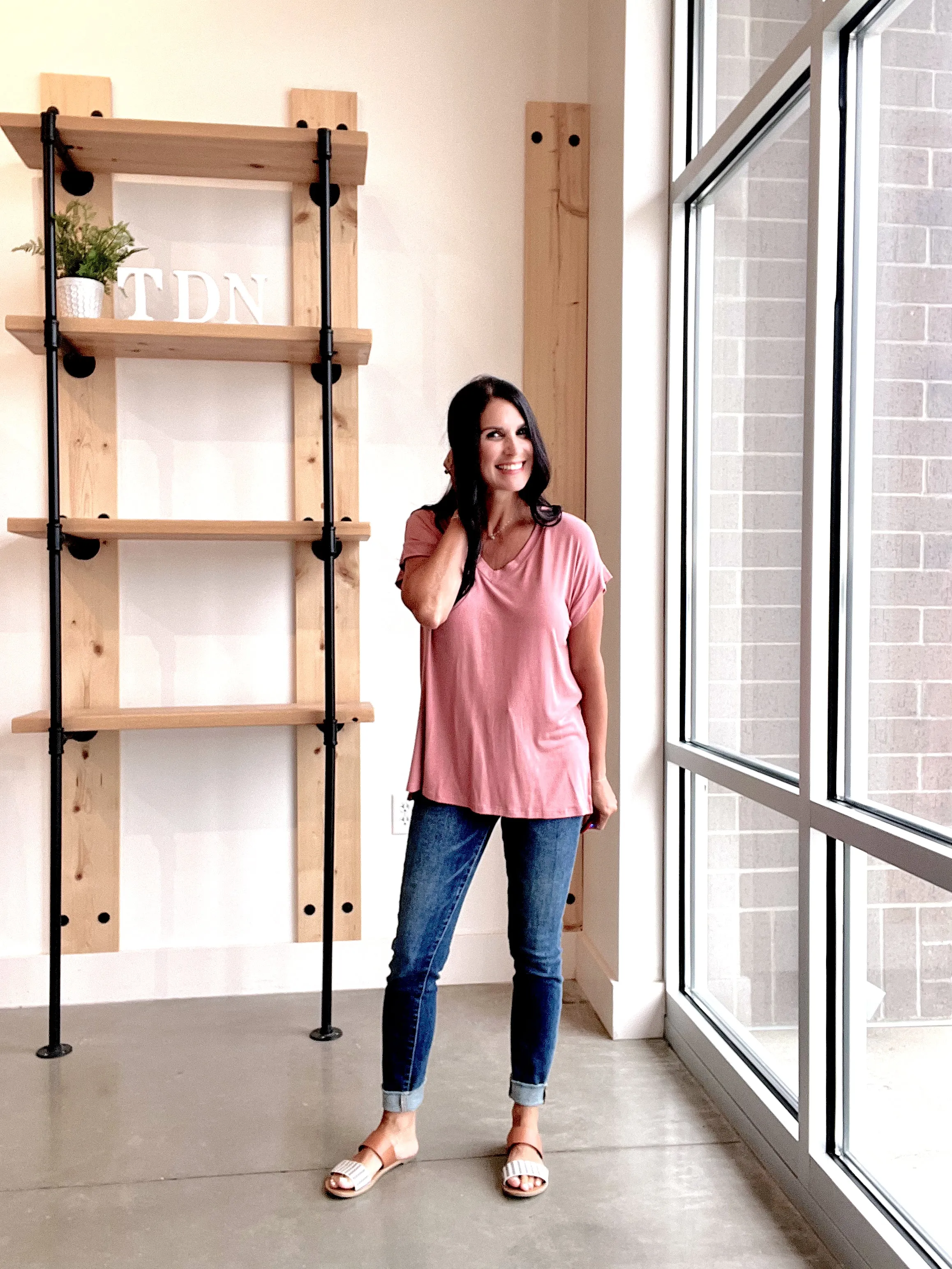 Bamboo V-neck Tee in Vintage Rose