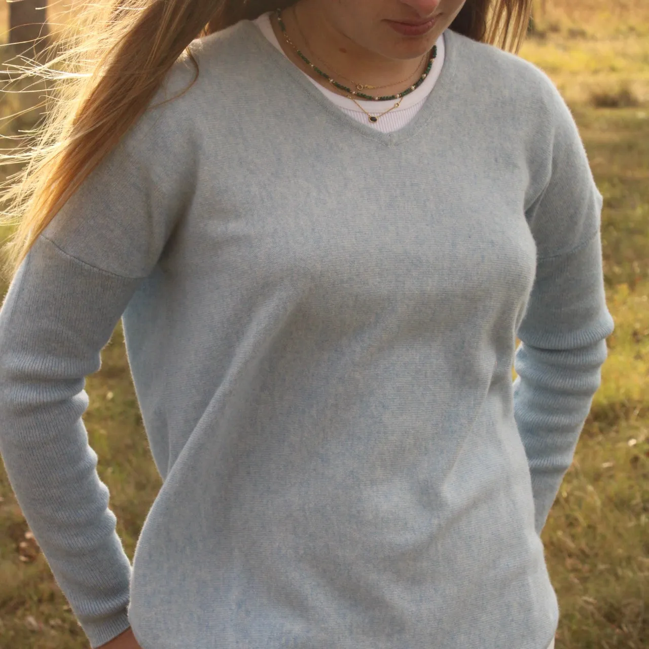 Cashmere Vee Pullover - Denim