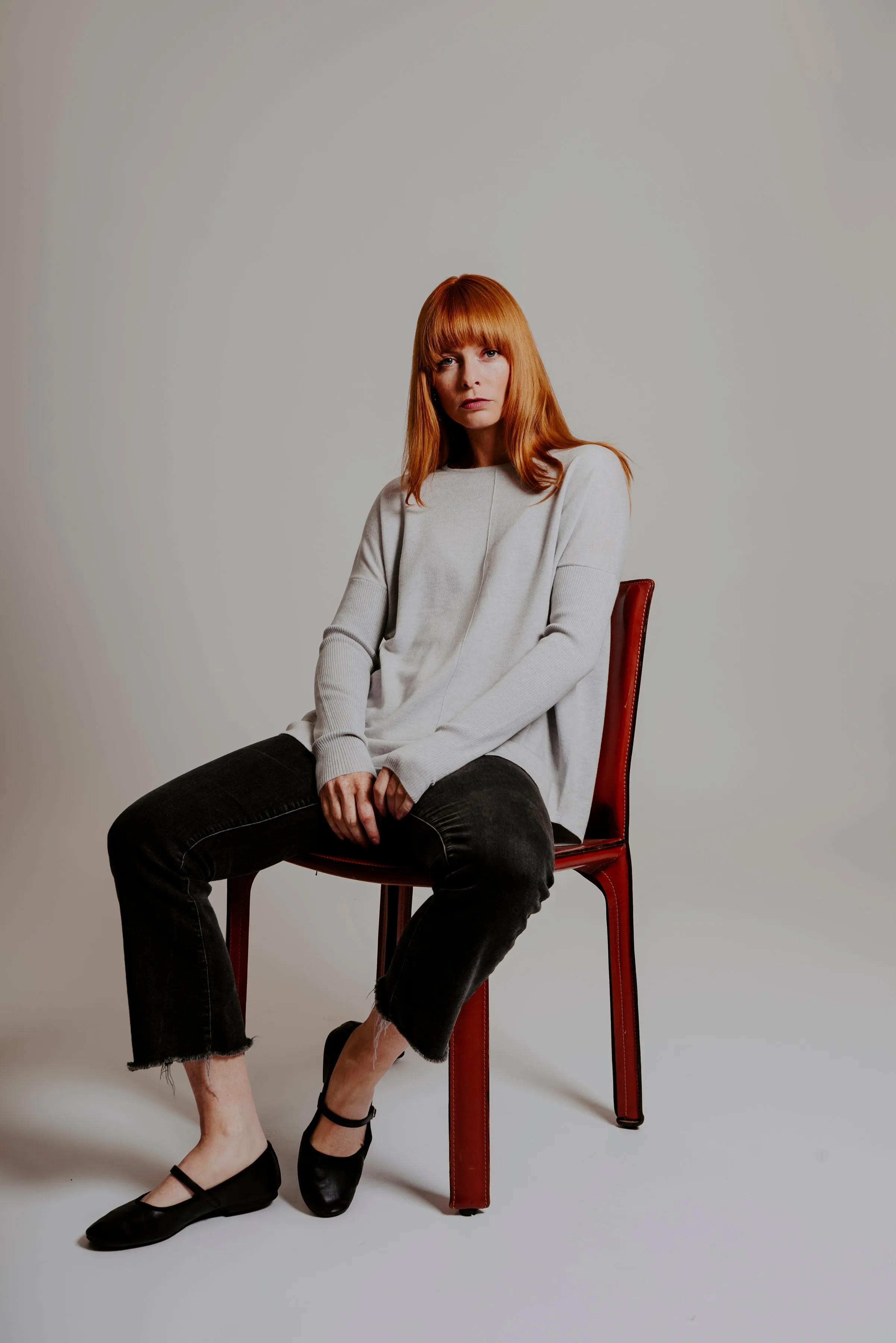 Curved Hem Crew Pullover - Silver