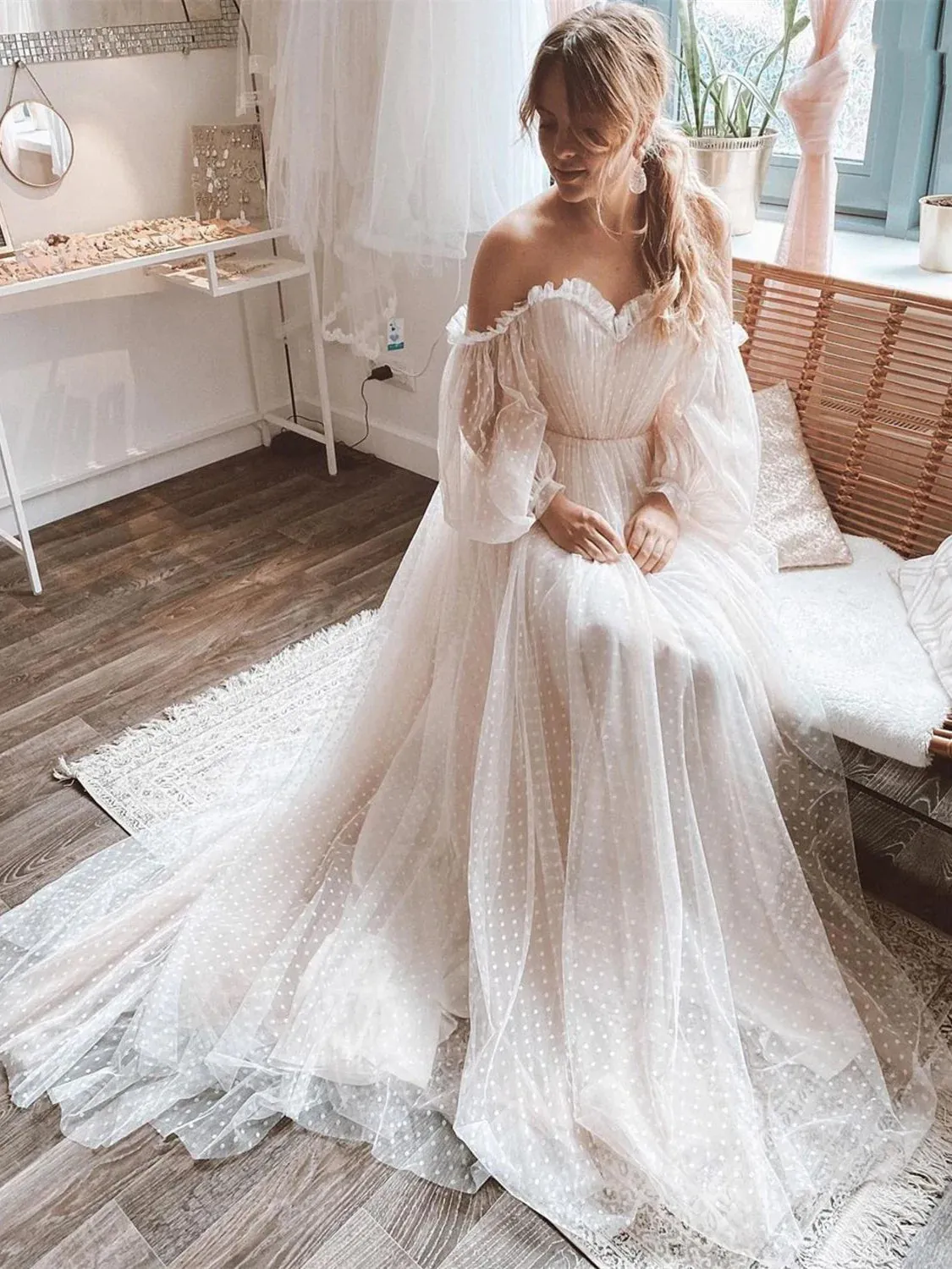Long Sleeves Off Shoulder Wedding Dressesm Princess Boho A-line Wedding Dresses OK1946