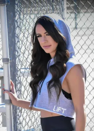Origin Sleeveless Hoodie Crop - Stylish and Comfortable Wardrobe Essential