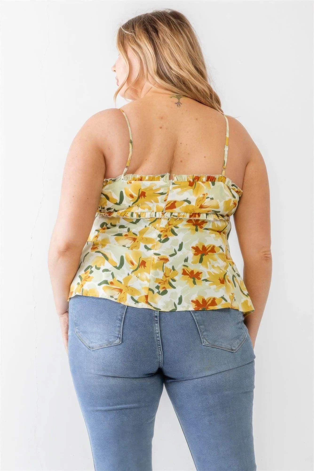 Plus Floral Ruffle Sleeveless Top
