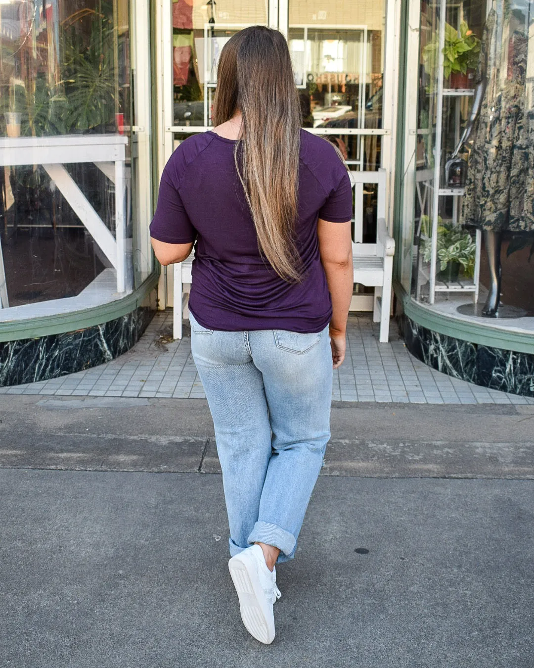 SHORT-SLEEVE V-NECK TOP - DARK PLUM