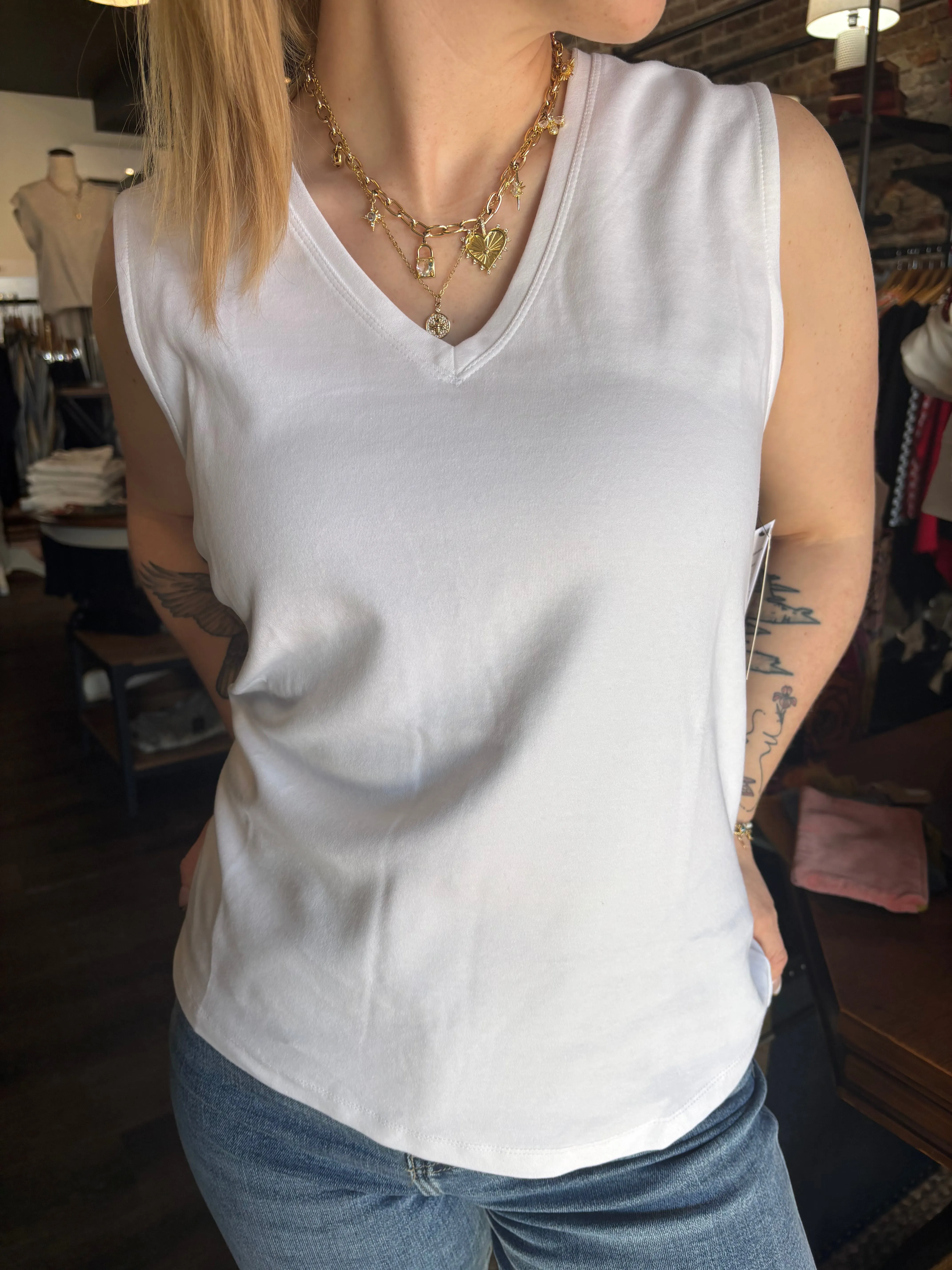 Sleeveless V-neck White