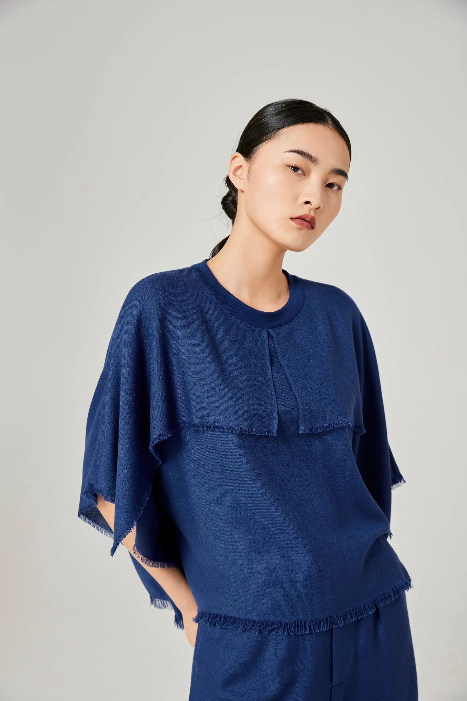 Women's super fine cashmere cape-style crewneck top