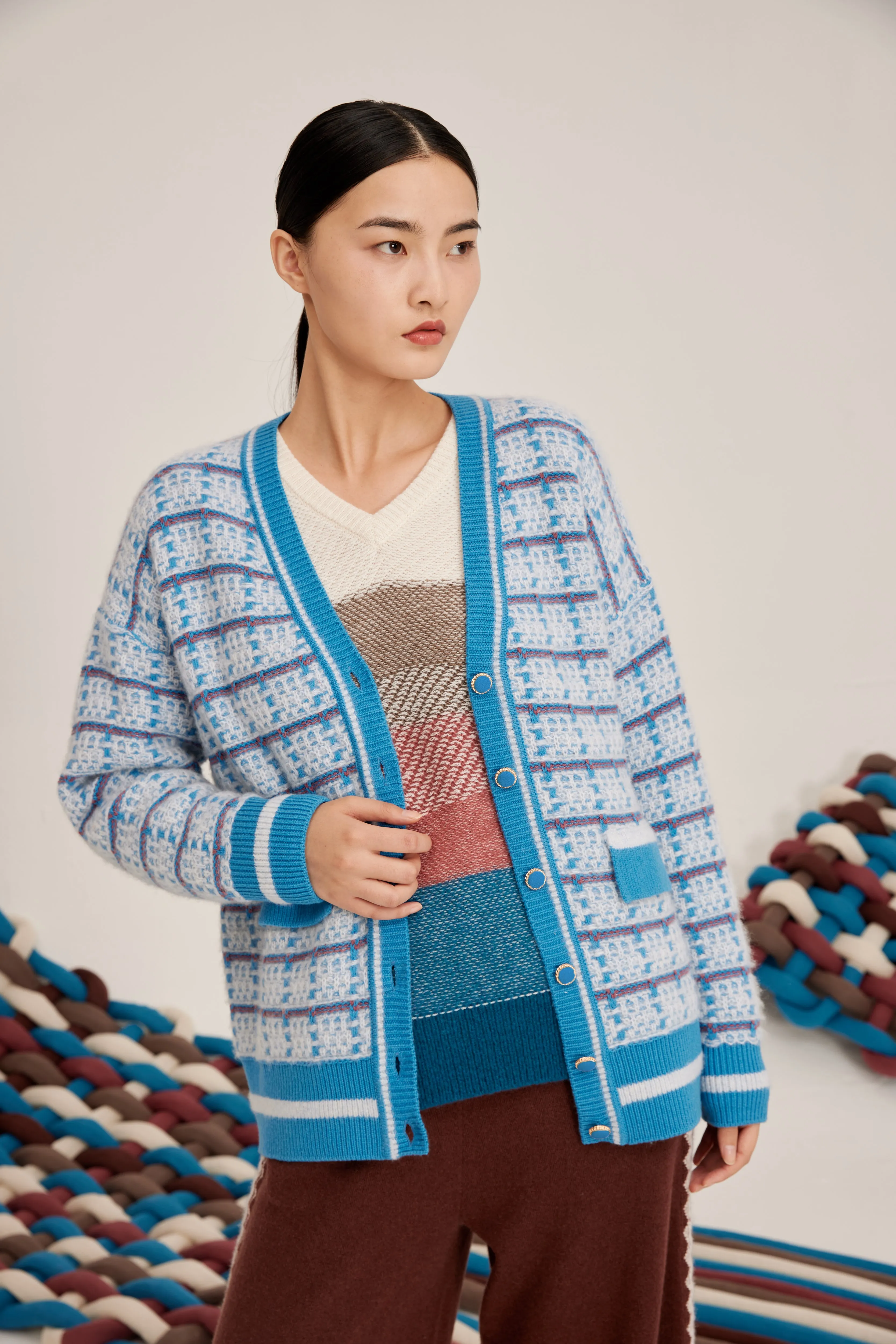 Women's V-neck silk-cashmere cardigan
